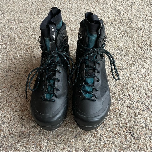 Arc’teryx Bora Gore-Tex hiking boots - Picture 2 of 6
